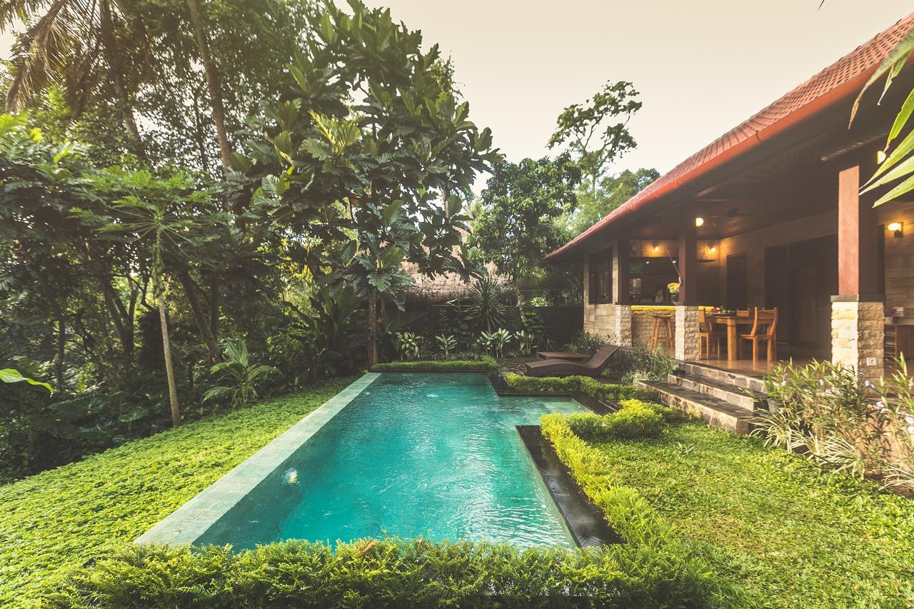 A Priori Villa Ubud Exterior photo