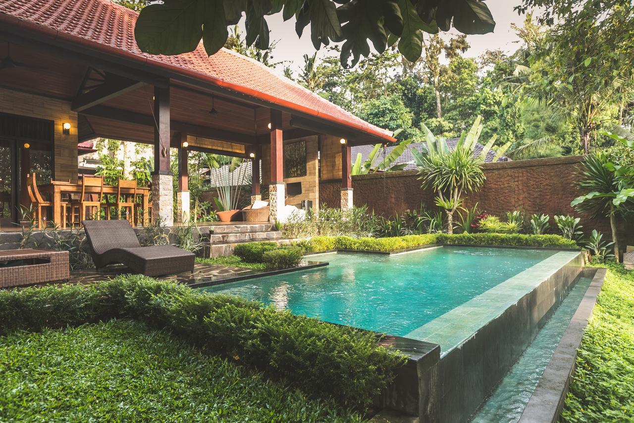 A Priori Villa Ubud Exterior photo