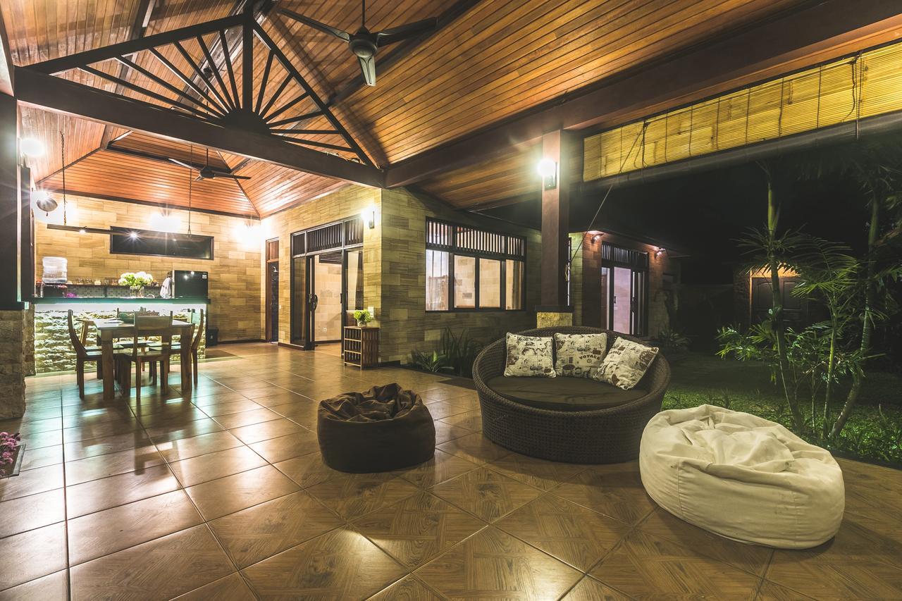 A Priori Villa Ubud Exterior photo